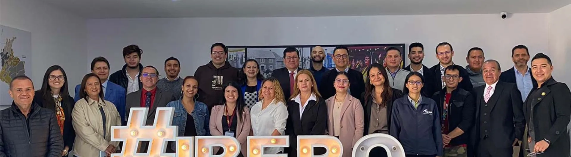 banner-noticia-desayuno-con-egresados-y-empresarios-ibero